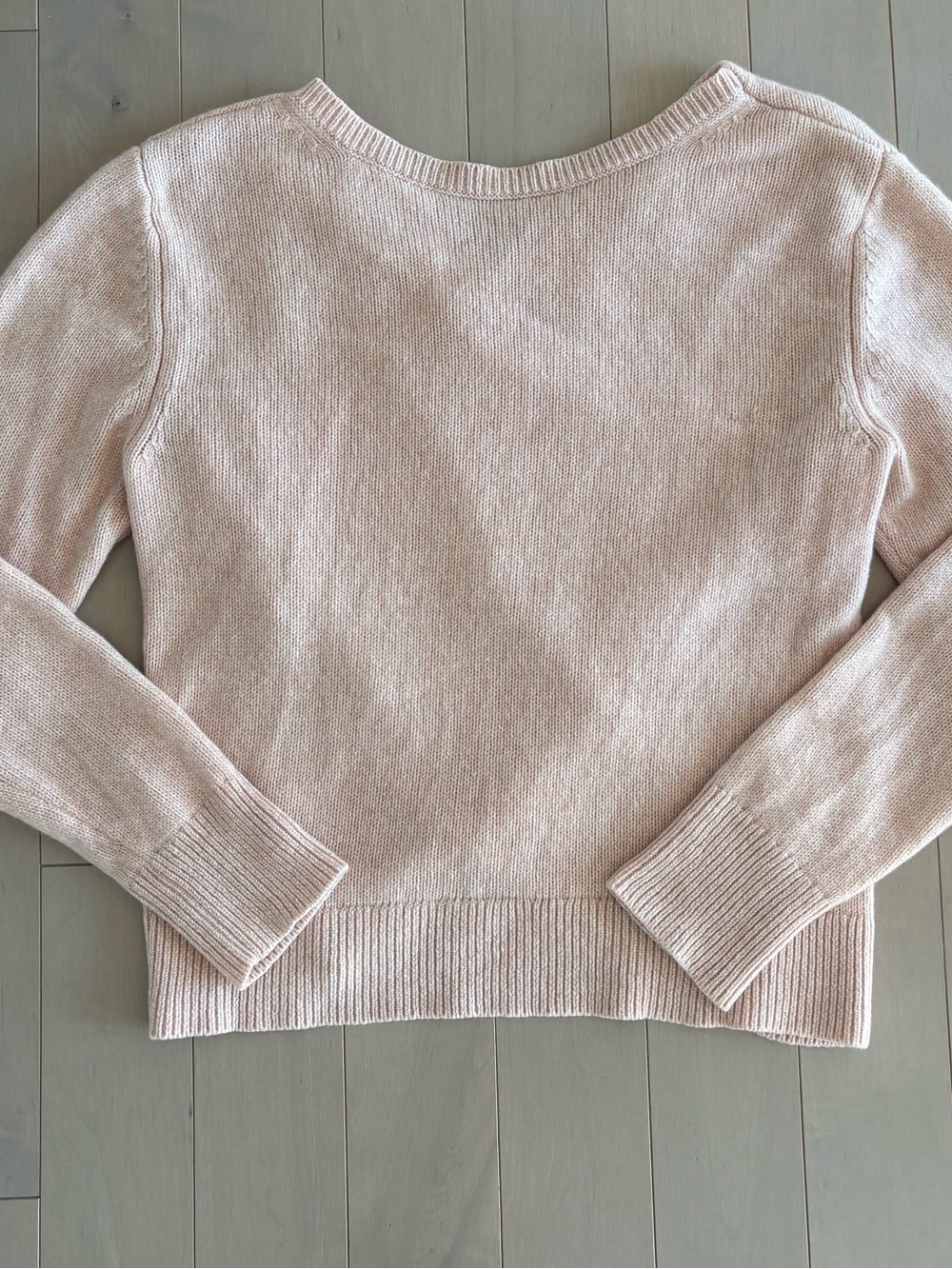 Club Monaco Women's Scoopneck Sweater - Pale Pink 100% cashmere